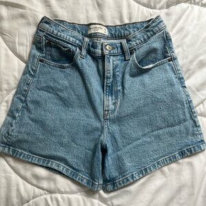 Abercrombie high rise dad shorts